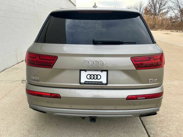 Серый Ауди Ку 7, объемом двигателя 3 л и пробегом 87 тыс. км за 23000 $, фото 4 на Automoto.ua