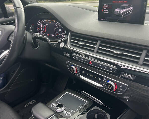 Сірий Ауді Ку 7, об'ємом двигуна 3 л та пробігом 175 тис. км за 26500 $, фото 11 на Automoto.ua