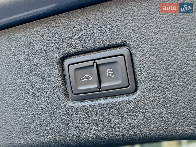 Серый Ауди Ку 7, объемом двигателя 1.98 л и пробегом 74 тыс. км за 33000 $, фото 19 на Automoto.ua