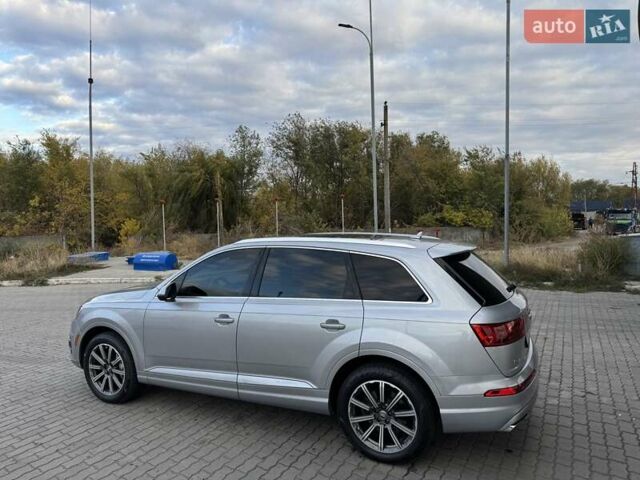 Ауди Ку 7 2017 в Верхнеднепровске на Automoto.ua Серый Ауди Ку 7, объемом двигателя 3 л и пробегом 215 тыс. км за 24999 $, фото 6 на Automoto.ua