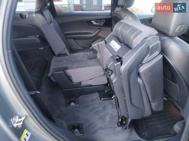 Серый Ауди Ку 7, объемом двигателя 2 л и пробегом 152 тыс. км за 27200 $, фото 31 на Automoto.ua