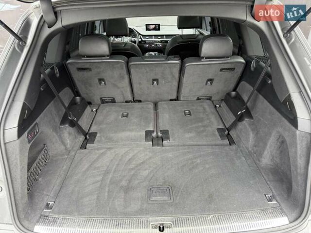 Сірий Ауді Ку 7, об'ємом двигуна 3 л та пробігом 195 тис. км за 21900 $, фото 73 на Automoto.ua