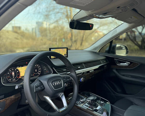 Серый Ауди Ку 7, объемом двигателя 3 л и пробегом 140 тыс. км за 28499 $, фото 26 на Automoto.ua