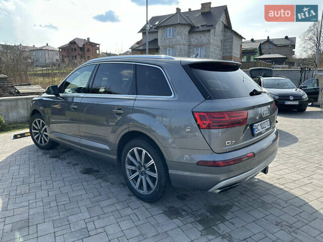 Серый Ауди Ку 7, объемом двигателя 3 л и пробегом 220 тыс. км за 28900 $, фото 4 на Automoto.ua