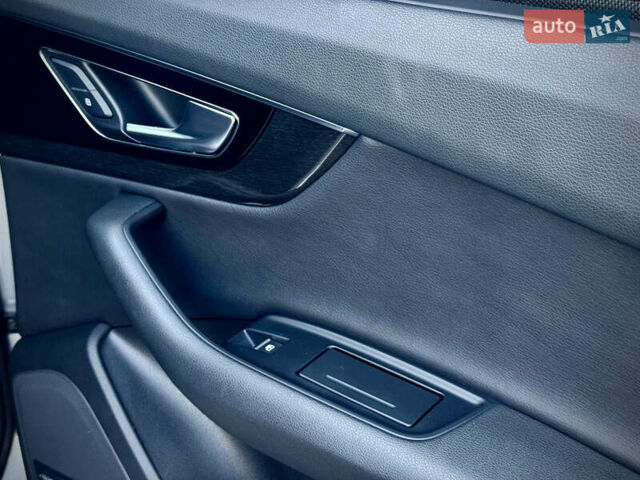 Серый Ауди Ку 7, объемом двигателя 3 л и пробегом 190 тыс. км за 26600 $, фото 38 на Automoto.ua