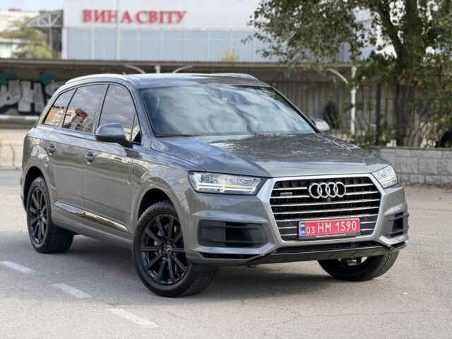 Серый Ауди Ку 7, объемом двигателя 3 л и пробегом 150 тыс. км за 24999 $, фото 4 на Automoto.ua