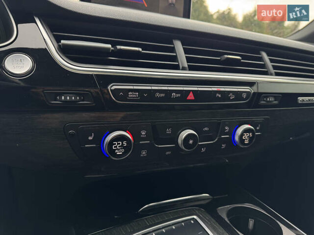 Сірий Ауді Ку 7, об'ємом двигуна 3 л та пробігом 225 тис. км за 20900 $, фото 59 на Automoto.ua