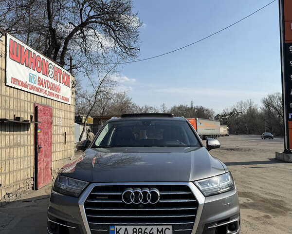 Серый Ауди Ку 7, объемом двигателя 3 л и пробегом 180 тыс. км за 33000 $, фото 9 на Automoto.ua