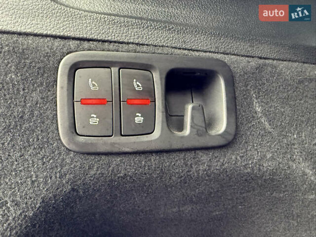 Серый Ауди Ку 7, объемом двигателя 3 л и пробегом 225 тыс. км за 22999 $, фото 54 на Automoto.ua