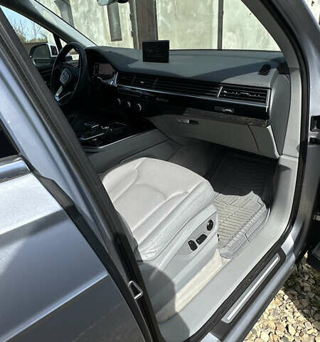 Серый Ауди Ку 7, объемом двигателя 1.98 л и пробегом 133 тыс. км за 25999 $, фото 21 на Automoto.ua