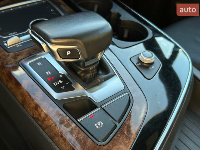 Серый Ауди Ку 7, объемом двигателя 3 л и пробегом 175 тыс. км за 25300 $, фото 15 на Automoto.ua