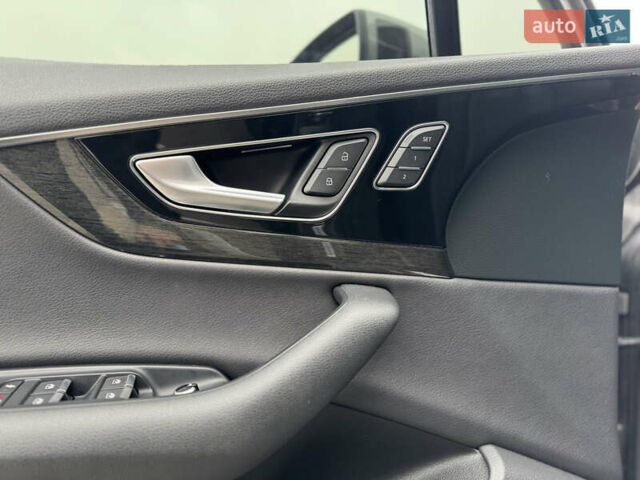 Серый Ауди Ку 7, объемом двигателя 3 л и пробегом 218 тыс. км за 25500 $, фото 45 на Automoto.ua