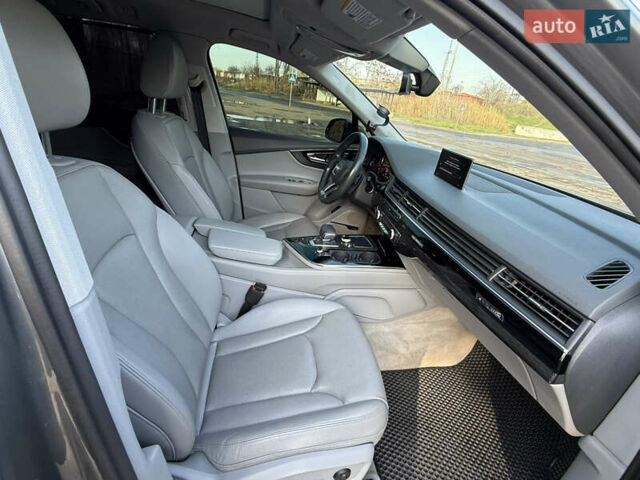 Сірий Ауді Ку 7, об'ємом двигуна 3 л та пробігом 206 тис. км за 26500 $, фото 24 на Automoto.ua