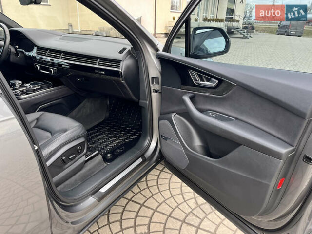 Сірий Ауді Ку 7, об'ємом двигуна 3 л та пробігом 137 тис. км за 35000 $, фото 47 на Automoto.ua