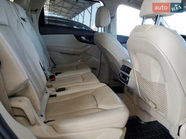 Сірий Ауді Ку 7, об'ємом двигуна 3 л та пробігом 133 тис. км за 6800 $, фото 9 на Automoto.ua