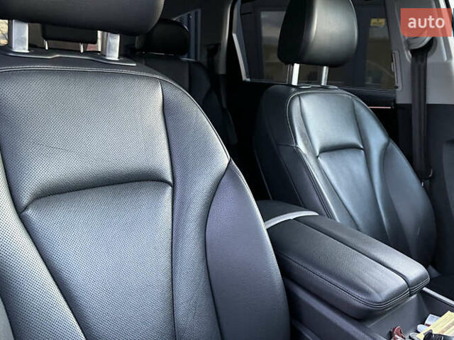 Сірий Ауді Ку 7, об'ємом двигуна 3 л та пробігом 178 тис. км за 32900 $, фото 23 на Automoto.ua