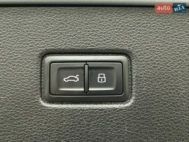 Серый Ауди Ку 7, объемом двигателя 3 л и пробегом 225 тыс. км за 22999 $, фото 55 на Automoto.ua