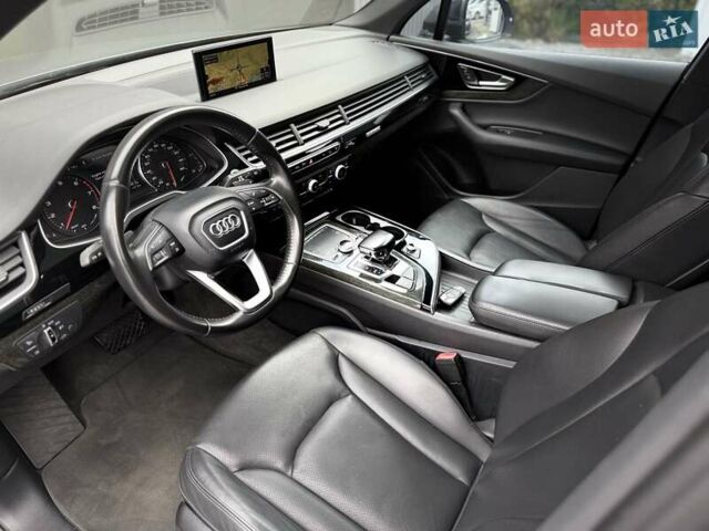 Сірий Ауді Ку 7, об'ємом двигуна 3 л та пробігом 195 тис. км за 21900 $, фото 28 на Automoto.ua