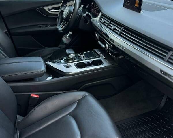 Серый Ауди Ку 7, объемом двигателя 3 л и пробегом 106 тыс. км за 29900 $, фото 17 на Automoto.ua