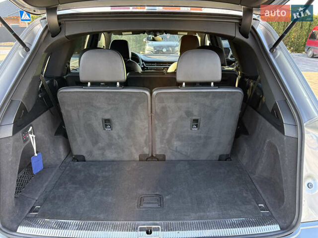 Сірий Ауді Ку 7, об'ємом двигуна 3 л та пробігом 165 тис. км за 28000 $, фото 20 на Automoto.ua