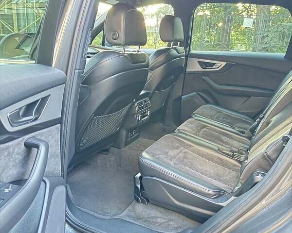 Серый Ауди Ку 7, объемом двигателя 2.97 л и пробегом 84 тыс. км за 53000 $, фото 22 на Automoto.ua