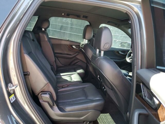 Серый Ауди Ку 7, объемом двигателя 3 л и пробегом 197 тыс. км за 18900 $, фото 10 на Automoto.ua