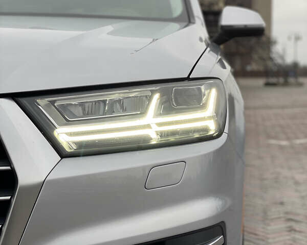 Ауди Ку 7 2018 в Харькове на Automoto.ua Серый Ауди Ку 7, объемом двигателя 3 л и пробегом 91 тыс. км за 42000 $, фото 9 на Automoto.ua