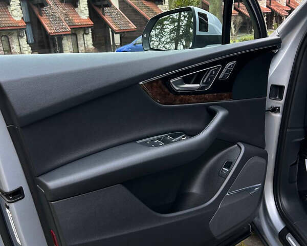 Серый Ауди Ку 7, объемом двигателя 3 л и пробегом 106 тыс. км за 29600 $, фото 16 на Automoto.ua