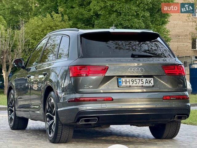 Ауди Ку 7 2018 в Одессе на Automoto.ua Серый Ауди Ку 7, объемом двигателя 2.97 л и пробегом 236 тыс. км за 38700 $, фото 14 на Automoto.ua