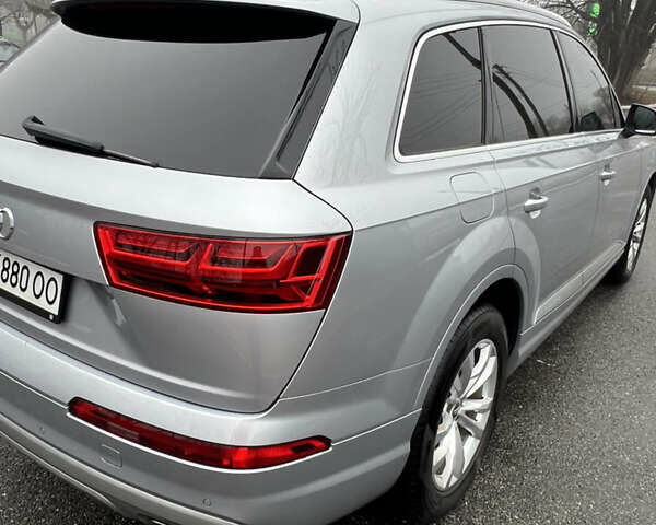 Серый Ауди Ку 7, объемом двигателя 3 л и пробегом 112 тыс. км за 29500 $, фото 6 на Automoto.ua