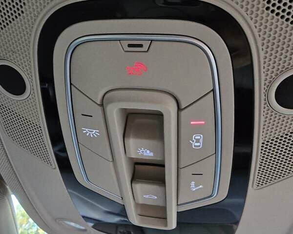 Серый Ауди Ку 7, объемом двигателя 1.98 л и пробегом 153 тыс. км за 22000 $, фото 18 на Automoto.ua