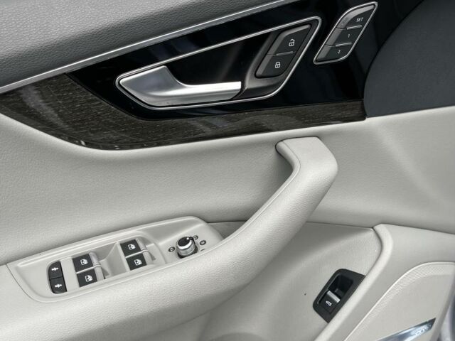 Серый Ауди Ку 7, объемом двигателя 3 л и пробегом 201 тыс. км за 24000 $, фото 8 на Automoto.ua