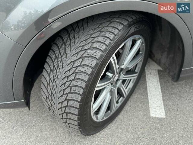 Серый Ауди Ку 7, объемом двигателя 2.97 л и пробегом 130 тыс. км за 46000 $, фото 24 на Automoto.ua