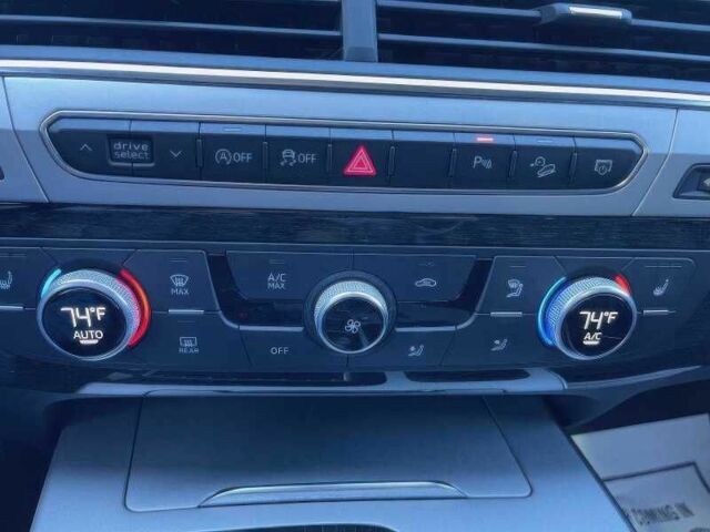 Серый Ауди Ку 7, объемом двигателя 2 л и пробегом 88 тыс. км за 14500 $, фото 15 на Automoto.ua