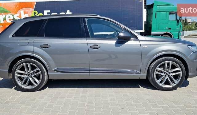 Ауди Ку 7 2018 в Тернополе на Automoto.ua Серый Ауди Ку 7, объемом двигателя 2.97 л и пробегом 147 тыс. км за 49999 $, фото 11 на Automoto.ua