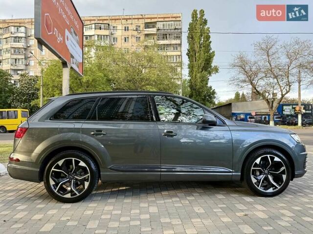 Ауди Ку 7 2018 в Одессе на Automoto.ua Серый Ауди Ку 7, объемом двигателя 2.97 л и пробегом 236 тыс. км за 38700 $, фото 10 на Automoto.ua