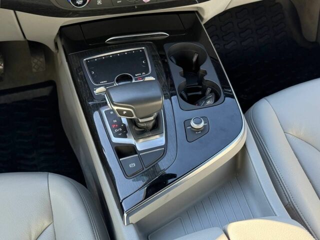 Ауди Ку 7 2018 в Львове на Automoto.ua Серый Ауди Ку 7, объемом двигателя 3 л и пробегом 91 тыс. км за 36000 $, фото 4 на Automoto.ua