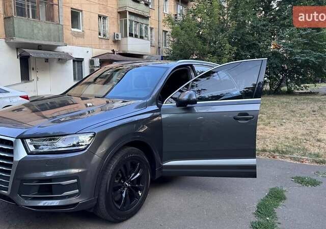 Серый Ауди Ку 7, объемом двигателя 3 л и пробегом 130 тыс. км за 26500 $, фото 3 на Automoto.ua