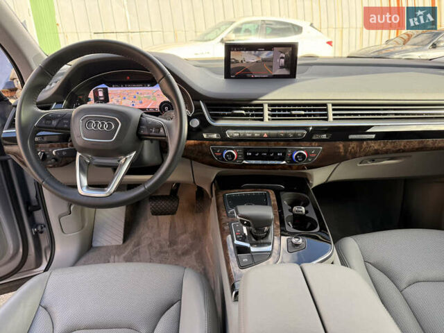 Сірий Ауді Ку 7, об'ємом двигуна 3 л та пробігом 74 тис. км за 35000 $, фото 15 на Automoto.ua