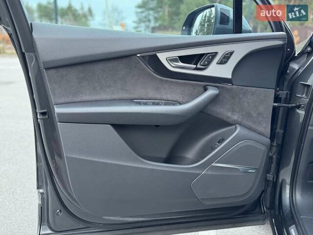 Серый Ауди Ку 7, объемом двигателя 2.97 л и пробегом 130 тыс. км за 46000 $, фото 36 на Automoto.ua