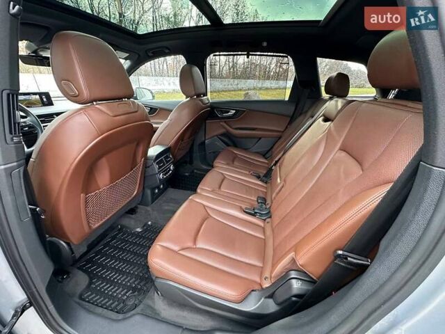 Серый Ауди Ку 7, объемом двигателя 0 л и пробегом 180 тыс. км за 28000 $, фото 19 на Automoto.ua