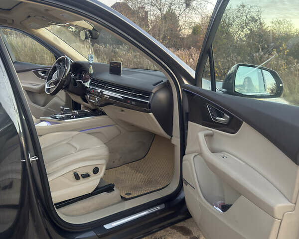 Сірий Ауді Ку 7, об'ємом двигуна 3 л та пробігом 174 тис. км за 27000 $, фото 10 на Automoto.ua