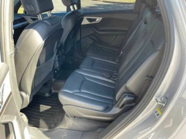 Серый Ауди Ку 7, объемом двигателя 2 л и пробегом 88 тыс. км за 14500 $, фото 9 на Automoto.ua