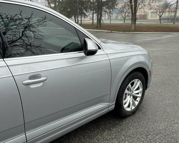 Серый Ауди Ку 7, объемом двигателя 3 л и пробегом 112 тыс. км за 29500 $, фото 8 на Automoto.ua