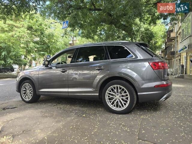 Серый Ауди Ку 7, объемом двигателя 1.98 л и пробегом 148 тыс. км за 27500 $, фото 1 на Automoto.ua