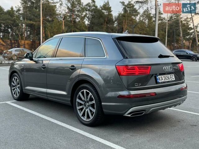 Серый Ауди Ку 7, объемом двигателя 2.97 л и пробегом 130 тыс. км за 46000 $, фото 6 на Automoto.ua
