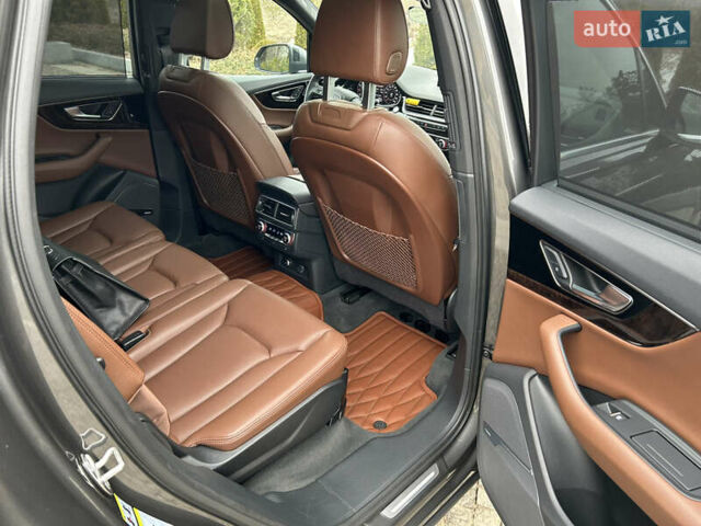 Серый Ауди Ку 7, объемом двигателя 3 л и пробегом 73 тыс. км за 41000 $, фото 13 на Automoto.ua