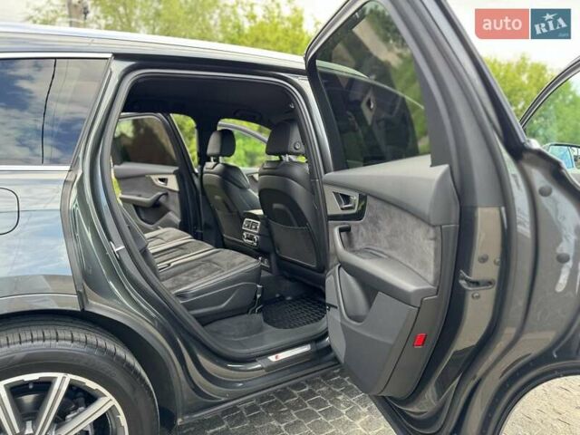 Сірий Ауді Ку 7, об'ємом двигуна 2.97 л та пробігом 130 тис. км за 48000 $, фото 48 на Automoto.ua