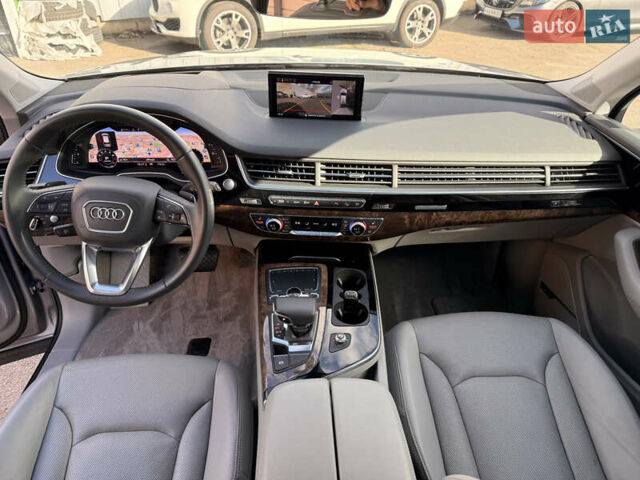Сірий Ауді Ку 7, об'ємом двигуна 3 л та пробігом 74 тис. км за 35000 $, фото 16 на Automoto.ua