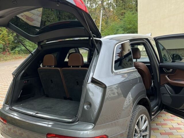 Серый Ауди Ку 7, объемом двигателя 3 л и пробегом 120 тыс. км за 27500 $, фото 6 на Automoto.ua
